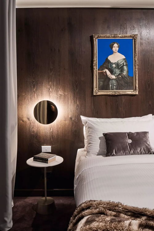 睡進藝術里 揭秘非常規畫廊酒店，每個房間都是一場舞臺藝術策劃