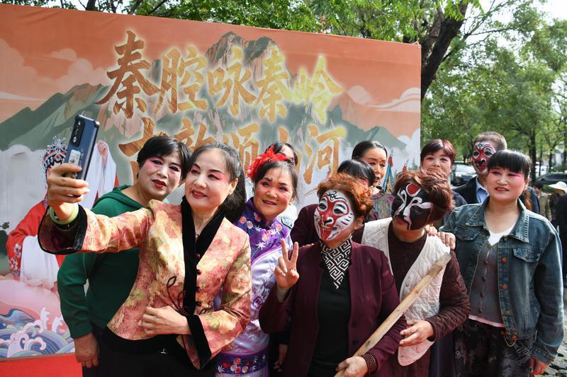 秦嶺腳下秦聲亮——當(dāng)傳統(tǒng)秦腔遇見(jiàn)生態(tài)秦嶺的舞臺(tái)藝術(shù)新表達(dá)